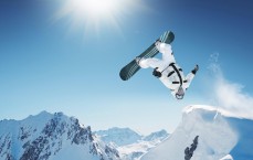 九游娱乐-失望之夜他令人惊喜 王哲林渐成阿联外头号王牌