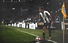 九游体育官网|体育明星携手慈善机构 助力贫困地区青少年体育发展