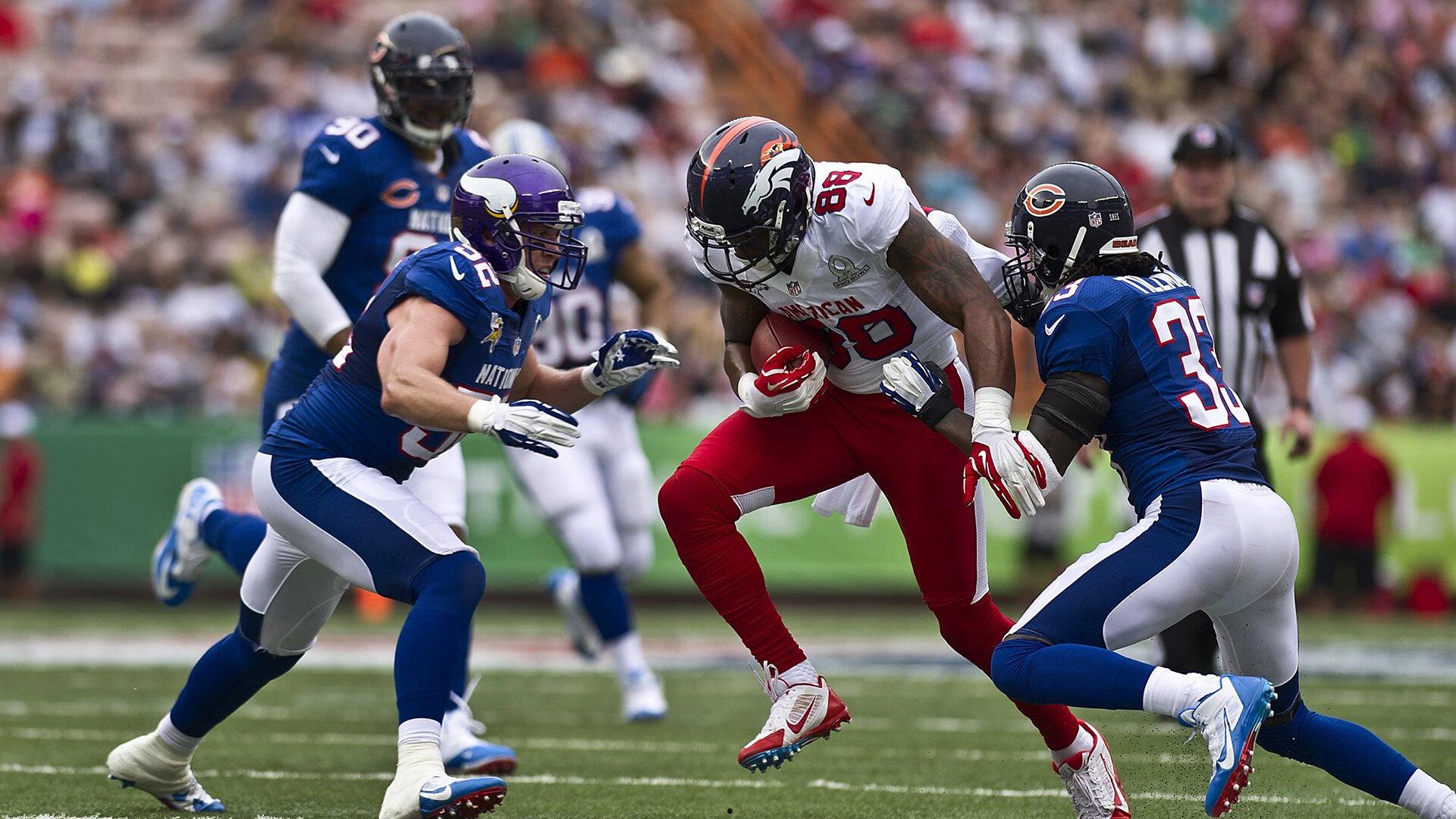 梅西第八次捧起金球奖 刷新足坛历史纪录